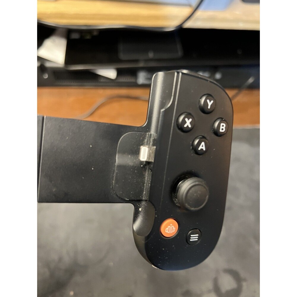 Backbone controller for iphone using lightning connector - Picture 2 of 4